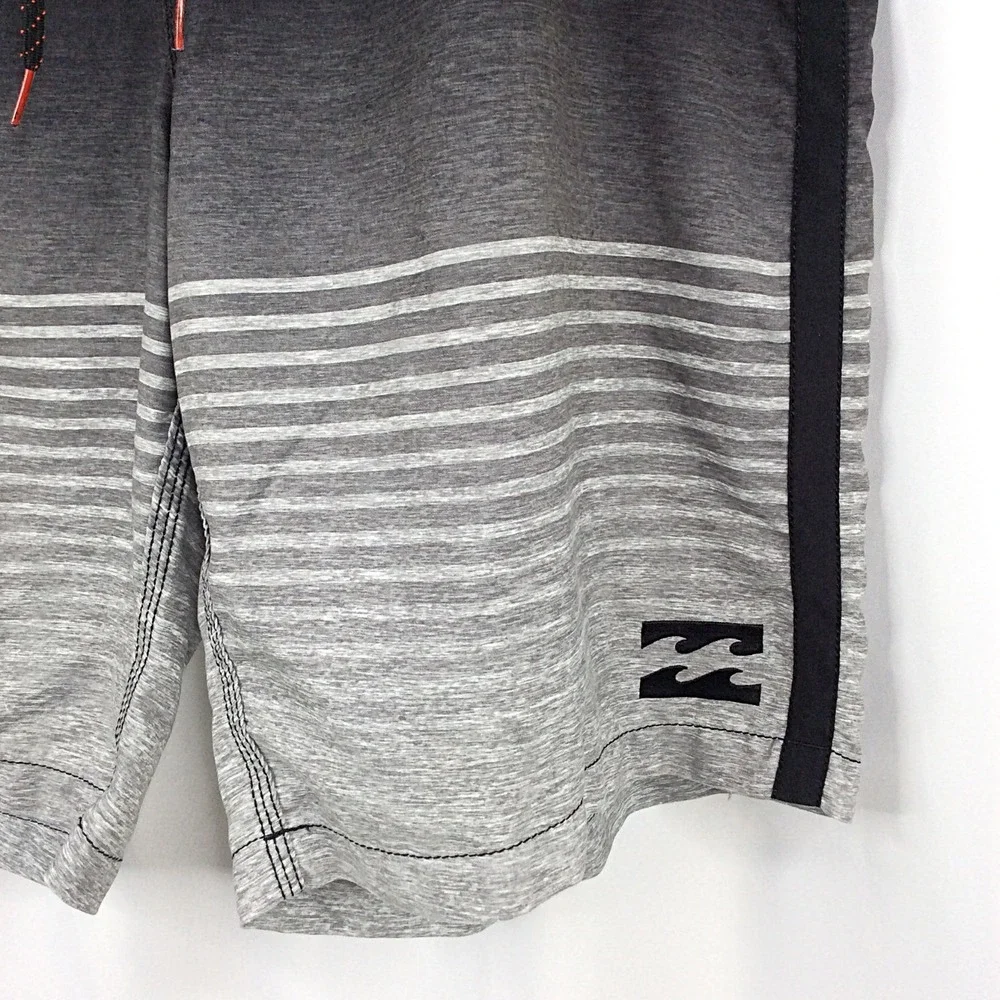 Billabong Originals Board Shorts Men's Size 38 Black Gray Striped